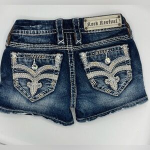 Rock Revival Raven Stretch Shorts Size 24 Short